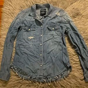 American eagle button up jean top